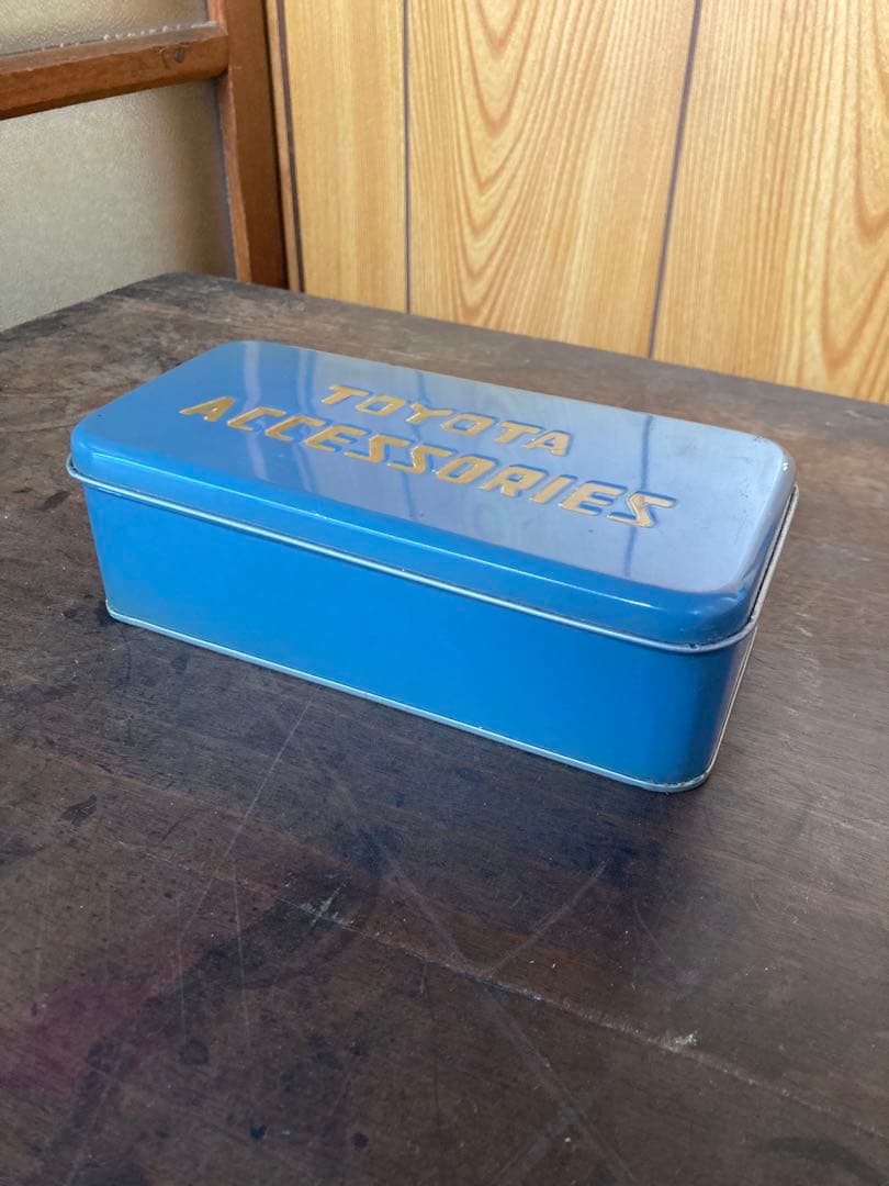 トヨタ アクセサリー　トヨタミシン　青　ブリキ　缶