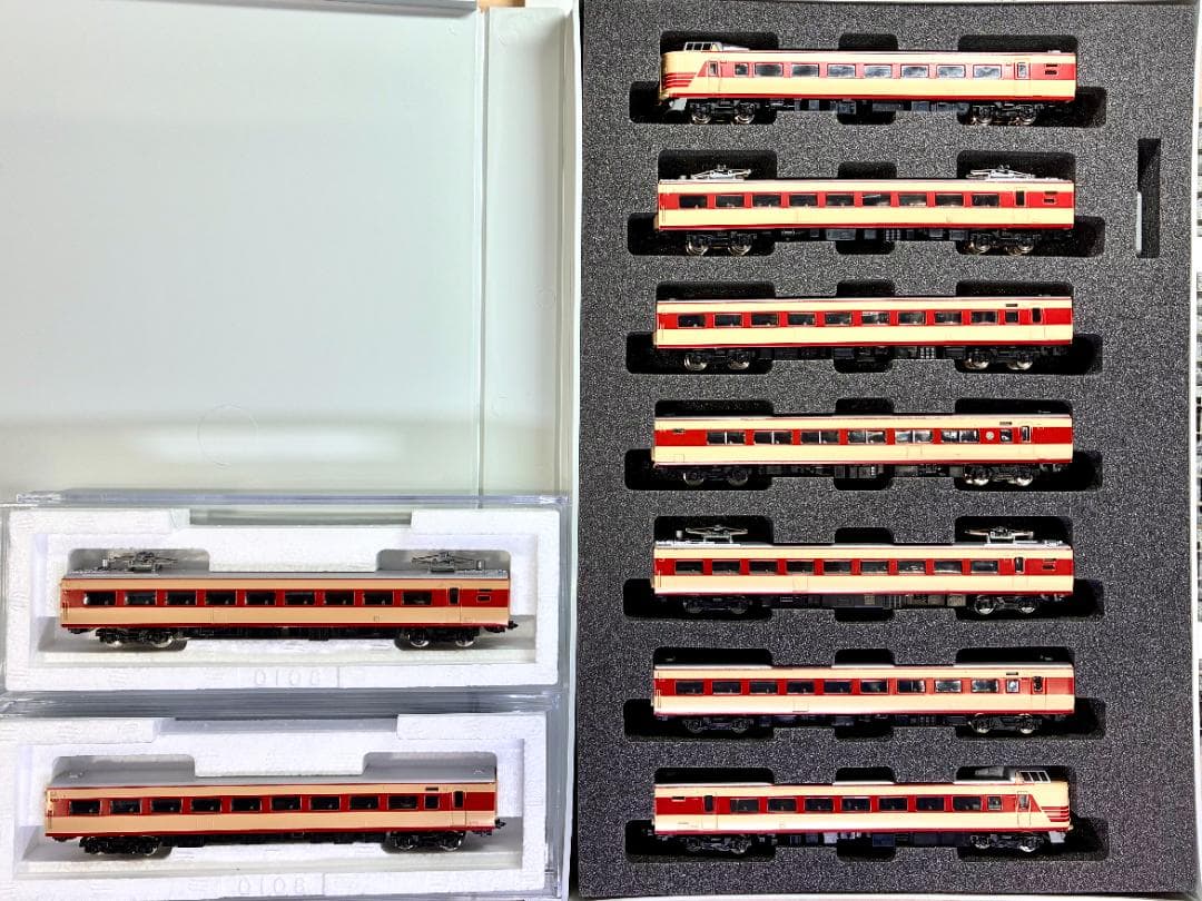 ＊絶版 希少品＊『国鉄381系振子電車9両フル編成』室内灯・TNカプラー装備編成