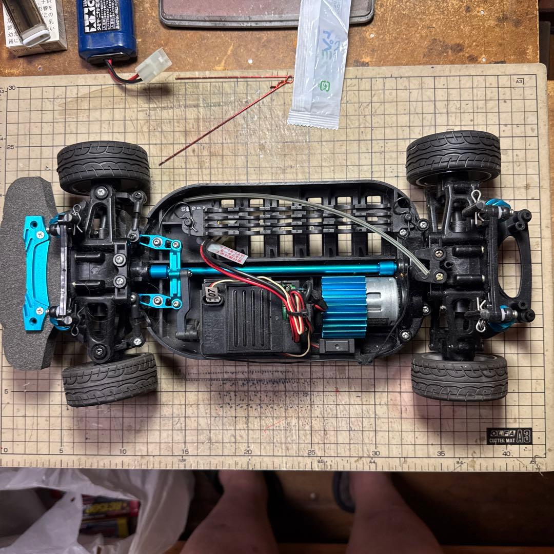 タミヤ TT01 ボディ、プロポ付きセット、充電器もお付けします。