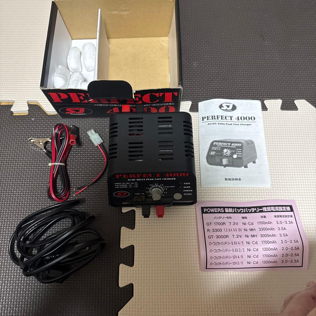 タミヤ TT01 ボディ、プロポ付きセット、充電器もお付けします。