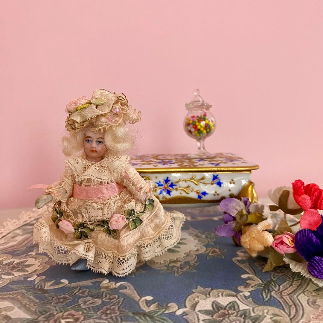 アンティークドール　リリパット　レア　ミニョネット