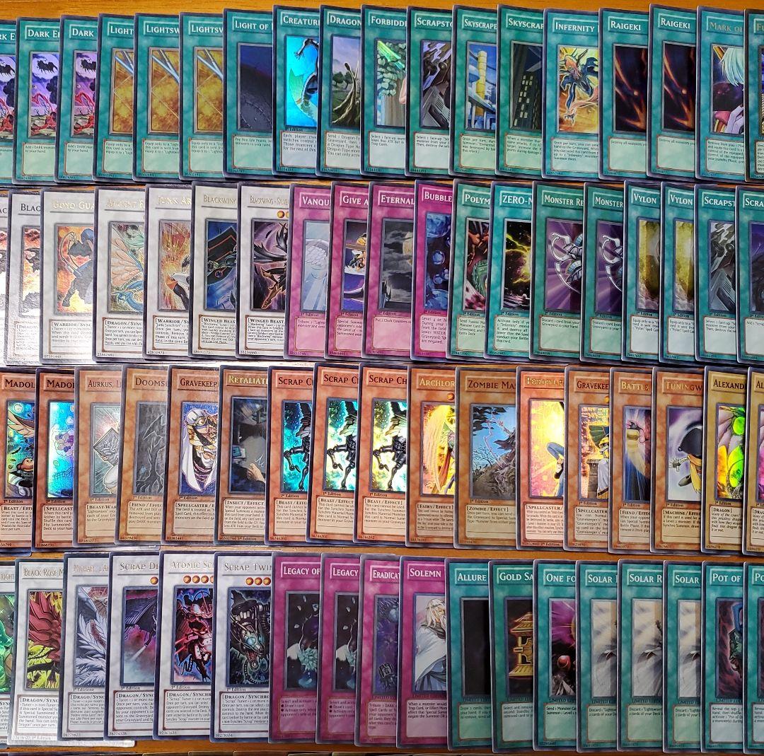 遊戯王　まとめ売り　英語版440枚以上セット　青眼の白龍他　廃盤希少品　売切終了