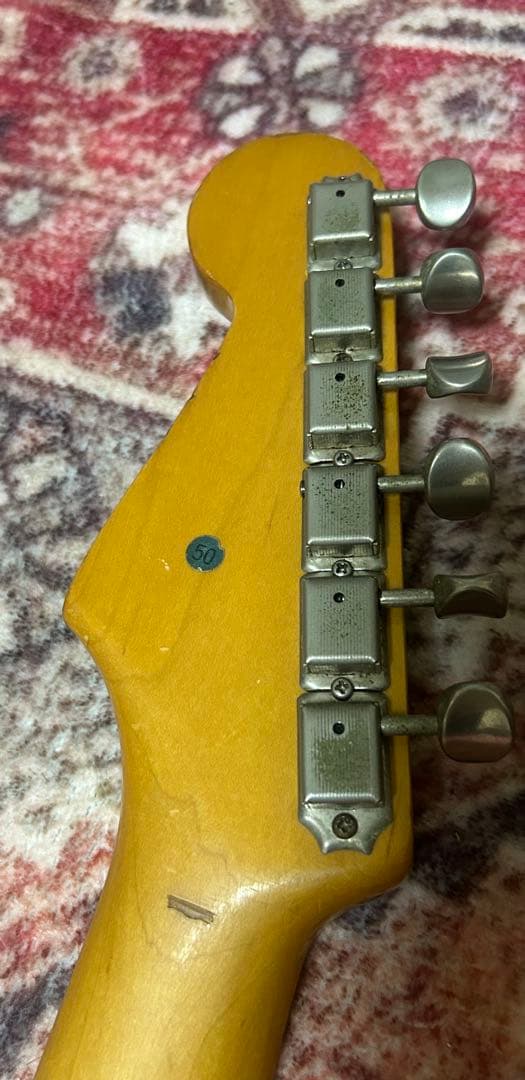 Fender by Squier JVシリアル 1982年製　ストラキャスター