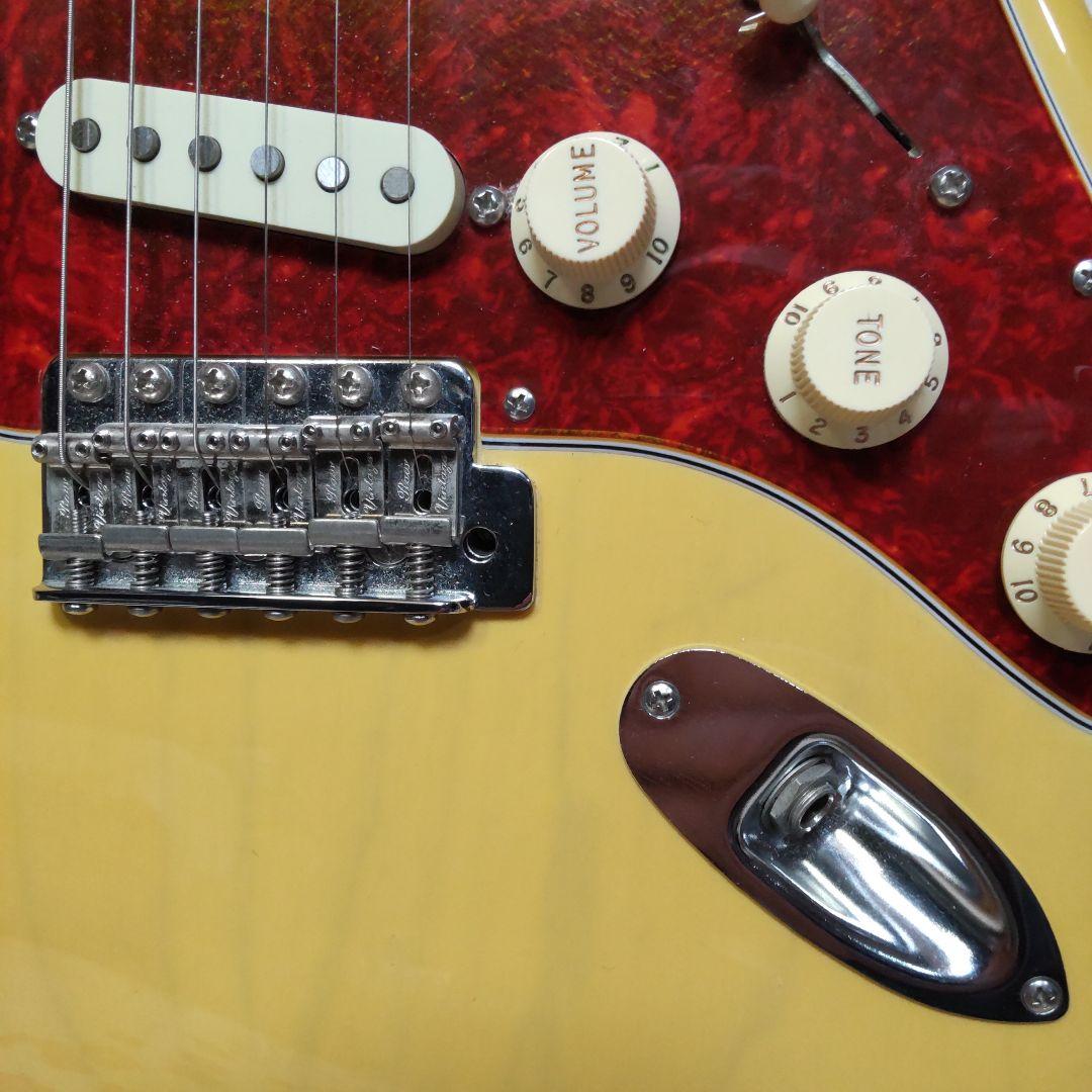 momose モモセのストラトタイプのギター