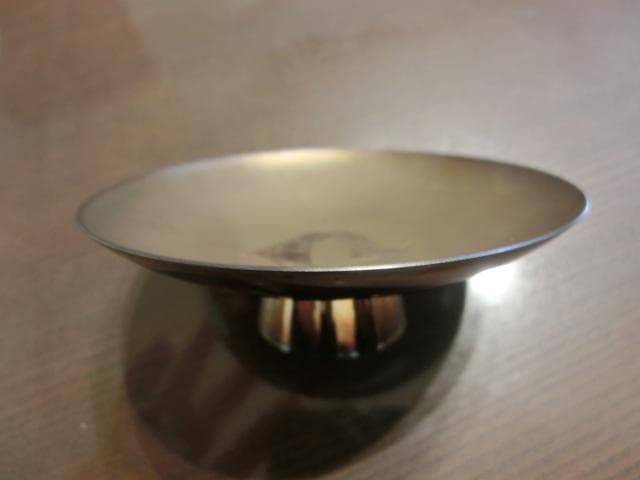 銀杯7グラムと金杯（24K GP)