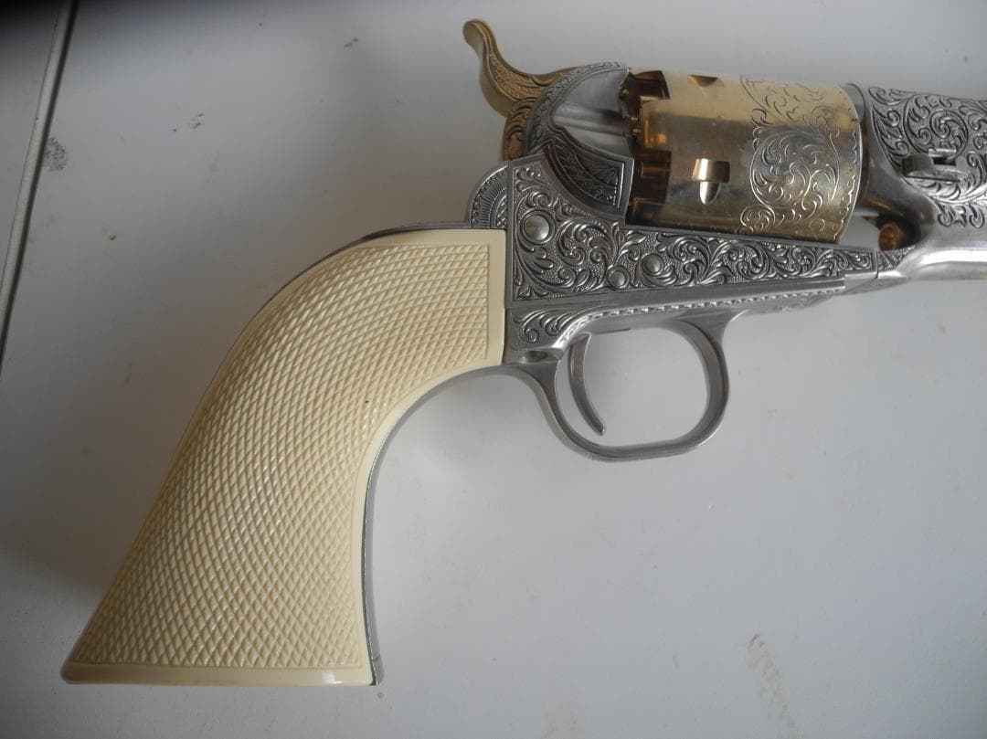 フランクリンミントコルトM1861Navy カスター将軍のリボルバー 装飾銃
