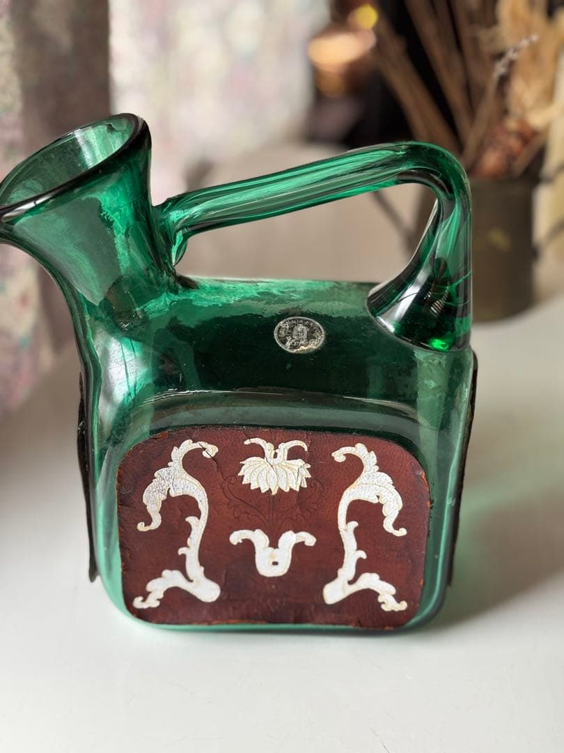 ガラス　角　ピッチャー　ハンドメイド　グリーン　希少　ヴィンテージ　工芸品