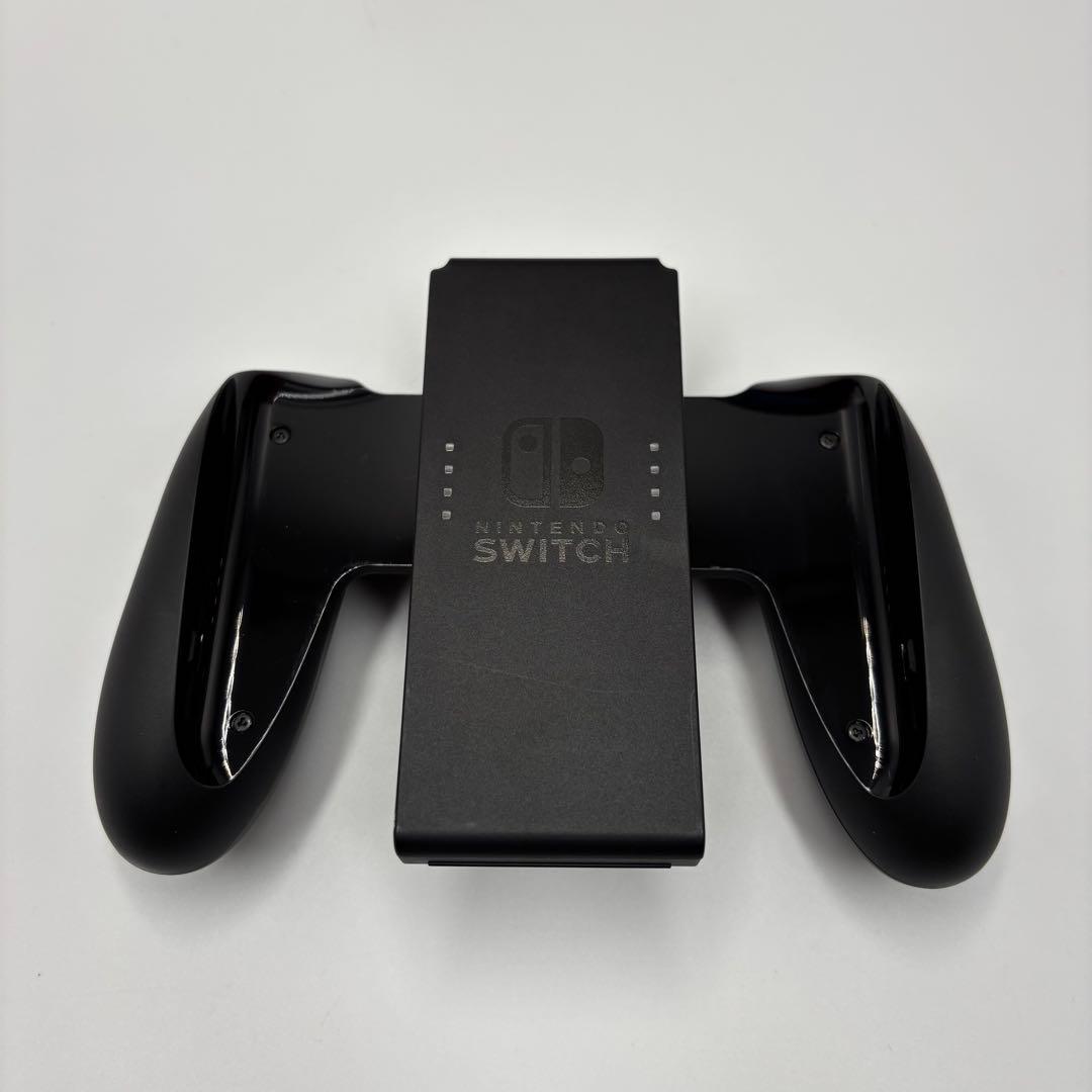 Nintendo Switch 本体 HORI ケース Joy-Con