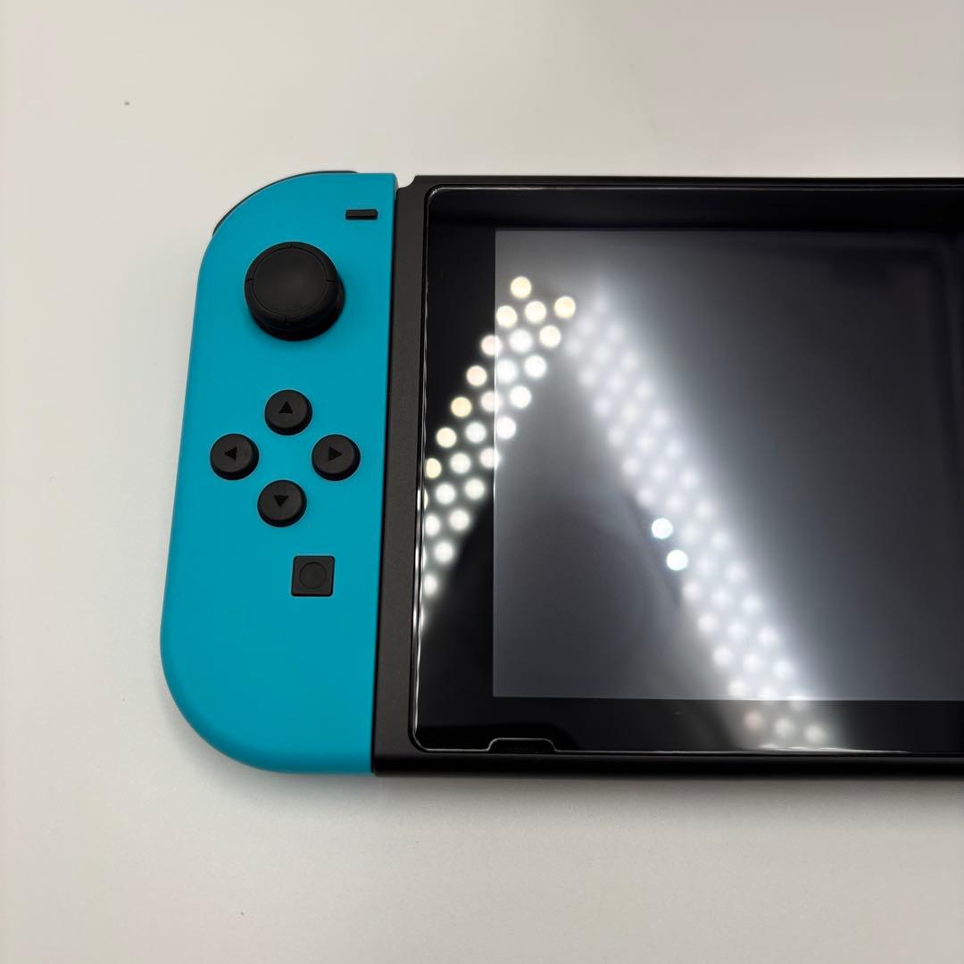 Nintendo Switch 本体 HORI ケース Joy-Con