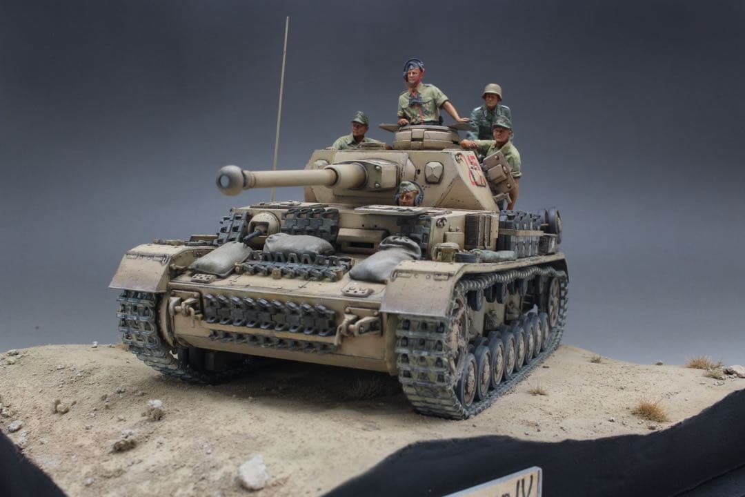 1/35 タミヤ　Ⅳ号戦車　G型　ジオラマ　完成品