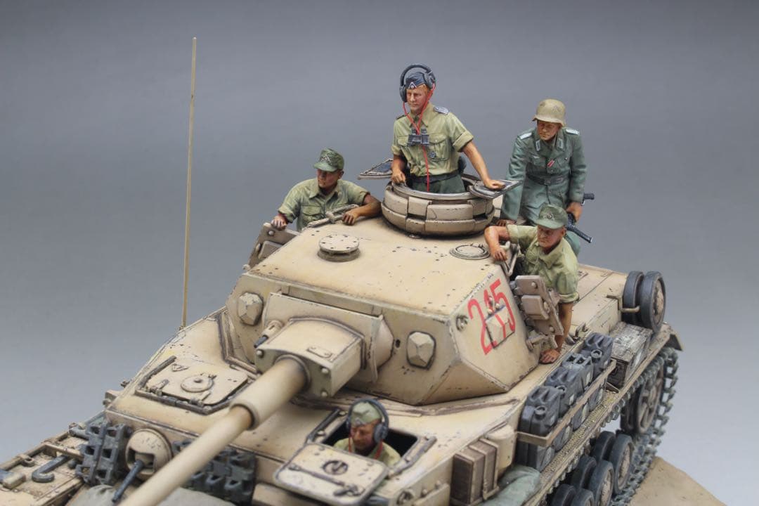 1/35 タミヤ　Ⅳ号戦車　G型　ジオラマ　完成品
