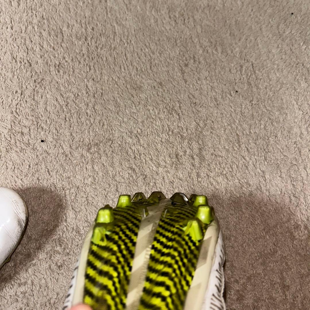 アメリカンフットボール スパイク