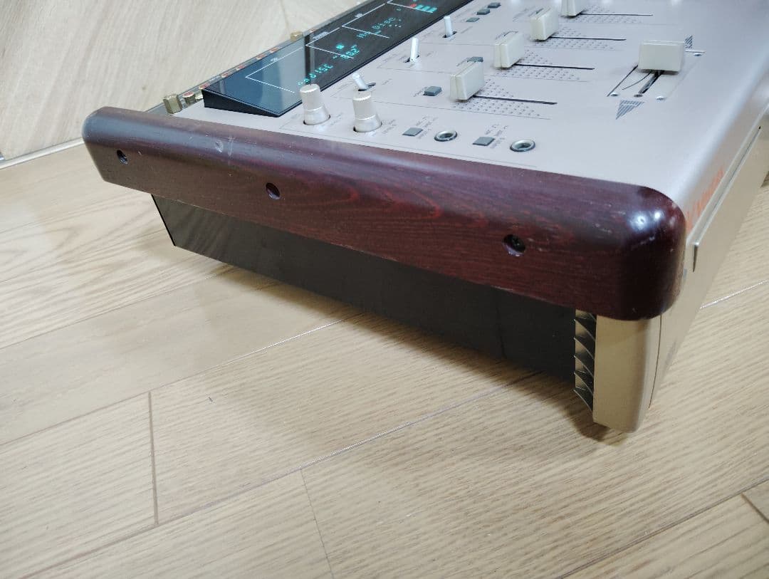 【希少・通電確認済】 Vestax AA-88 ACTIVE AUDIOミキサー