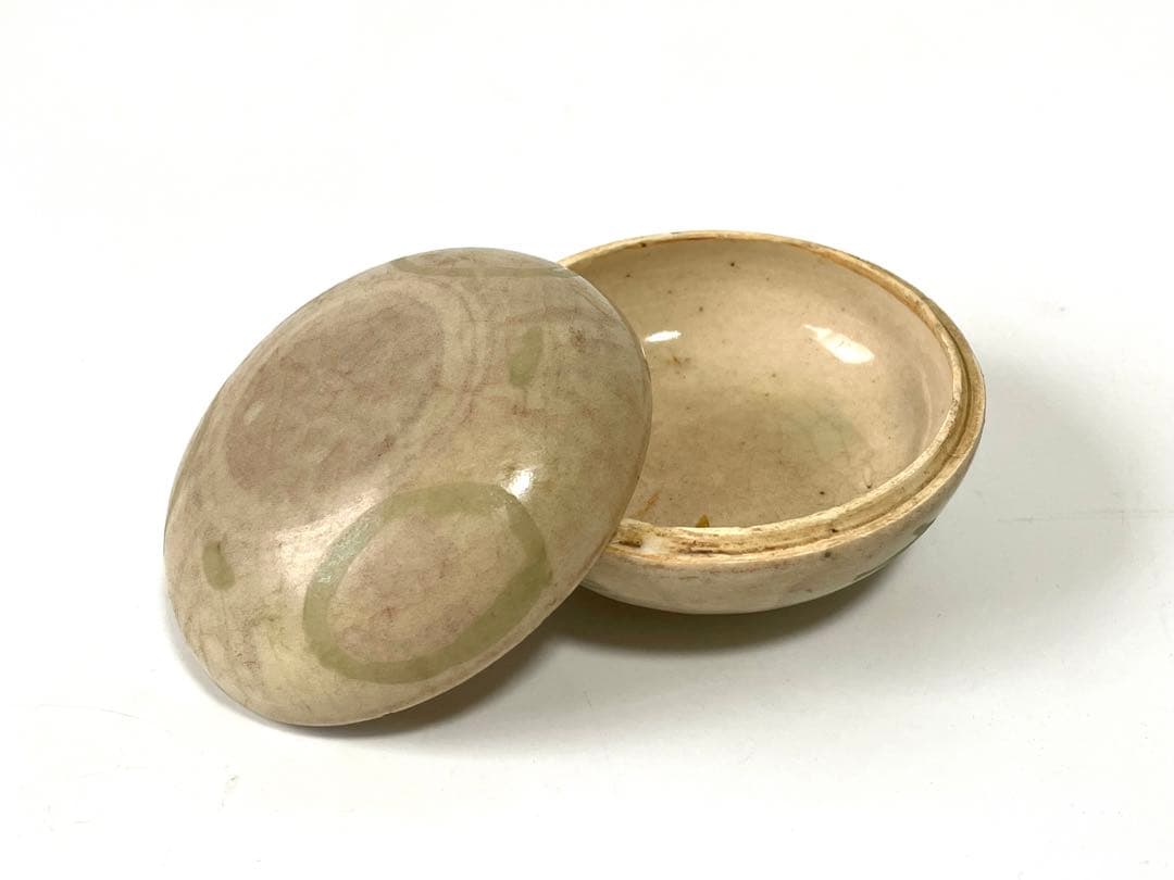 骨董　アンティーク　呉須赤絵　古赤絵　赤絵香合　香合　合子　蓋物　発掘品