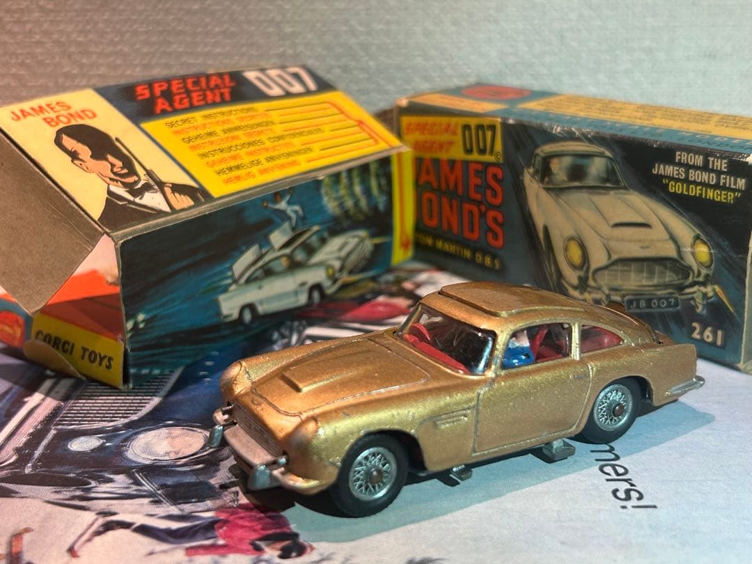 ミニカー CORGI 261 James Bond's Aston Martin DB5