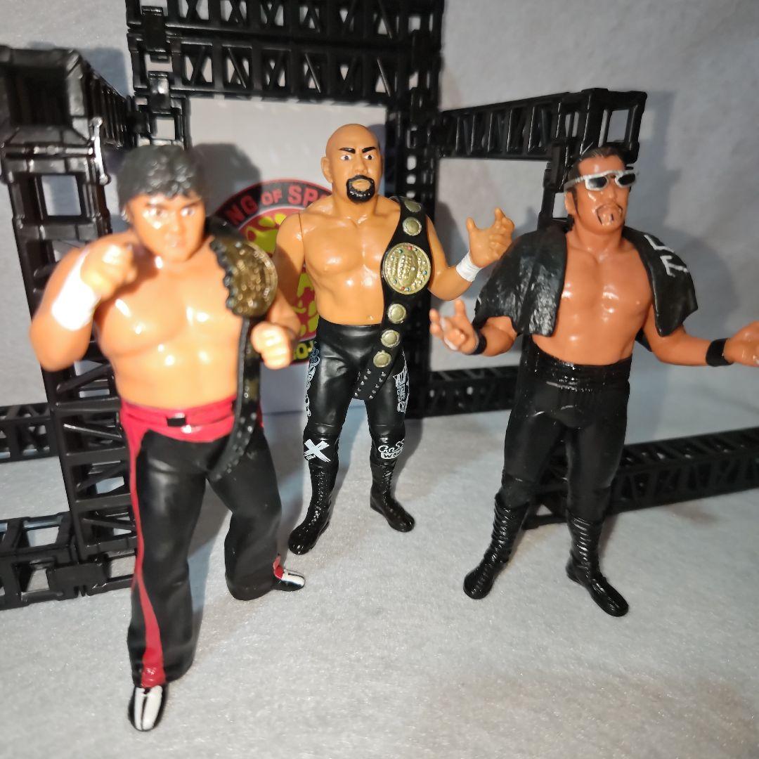 【闘魂三銃士　ベルト2本付】武藤敬司&蝶野正洋&橋本真也フィギュアセット