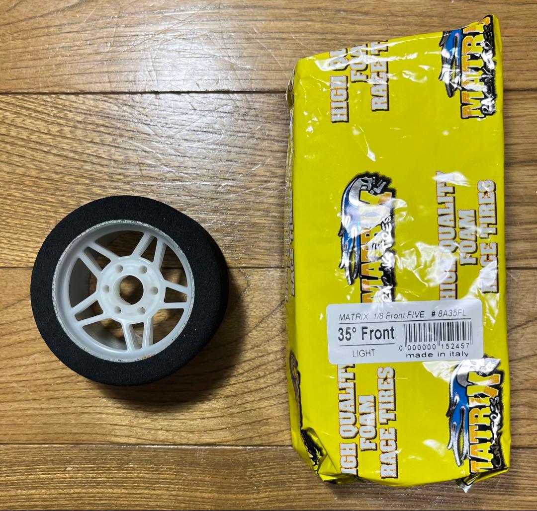 イタリア　マトリックス製　1/8GPレーシング用フロントタイヤ35°新品未開封