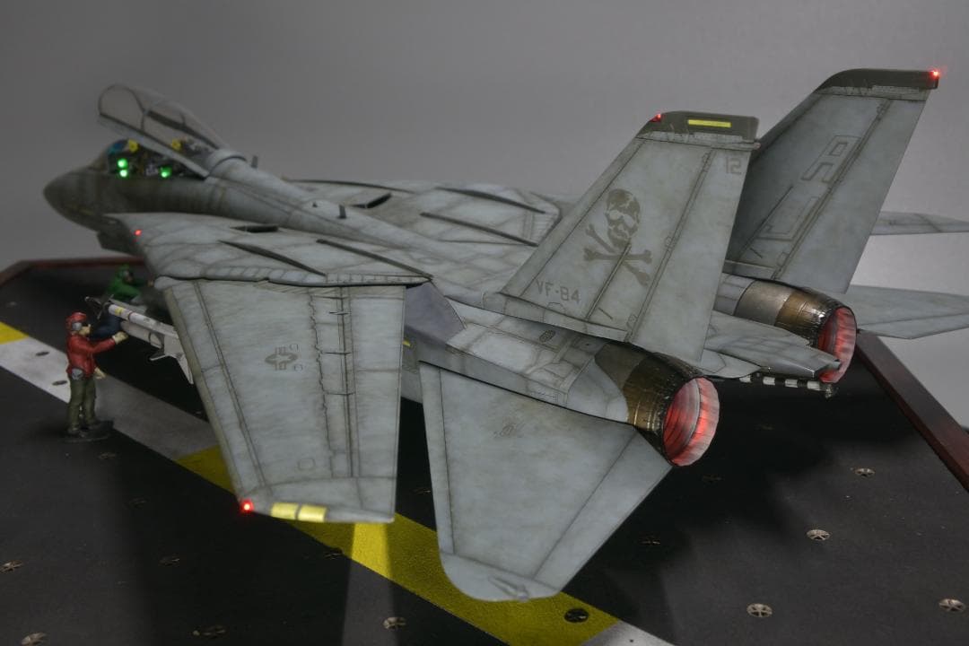 タミヤ F-14A トムキャット 1/48 電飾ジオラマ