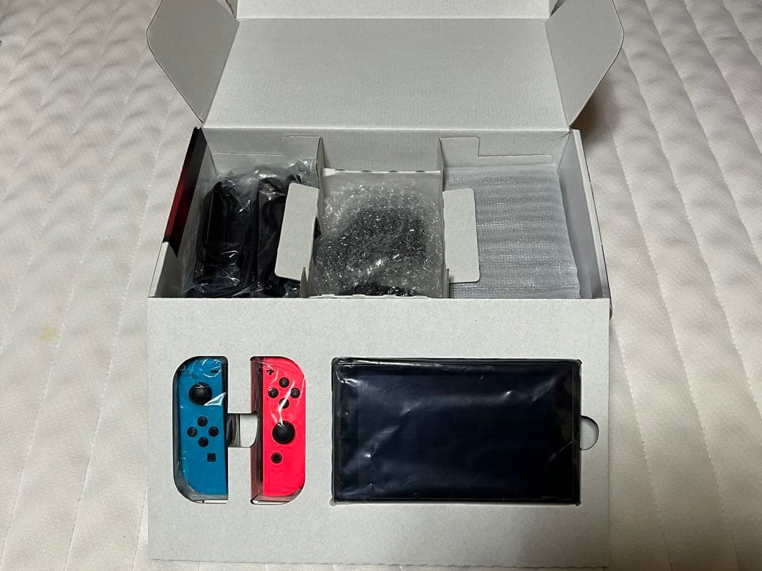 Nintendo Switch スイッチ　付属品全てあり