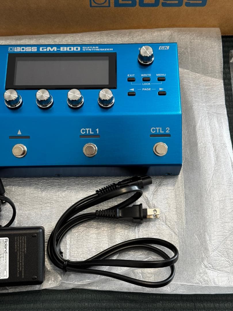 BOSS GM-800 Guitar Synthesizer ギター シンセ
