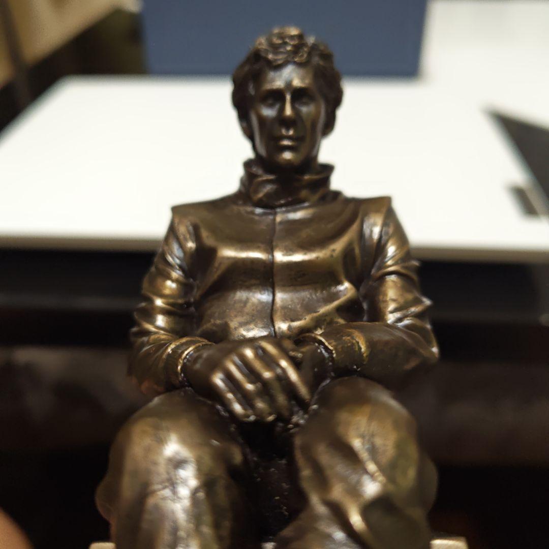 アイルトン・セナ　イモラモニュメントフィギュア