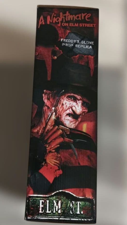 ネカ フレディ グローブ 「エルム街の悪夢3 惨劇の館」 プロップレプリカ