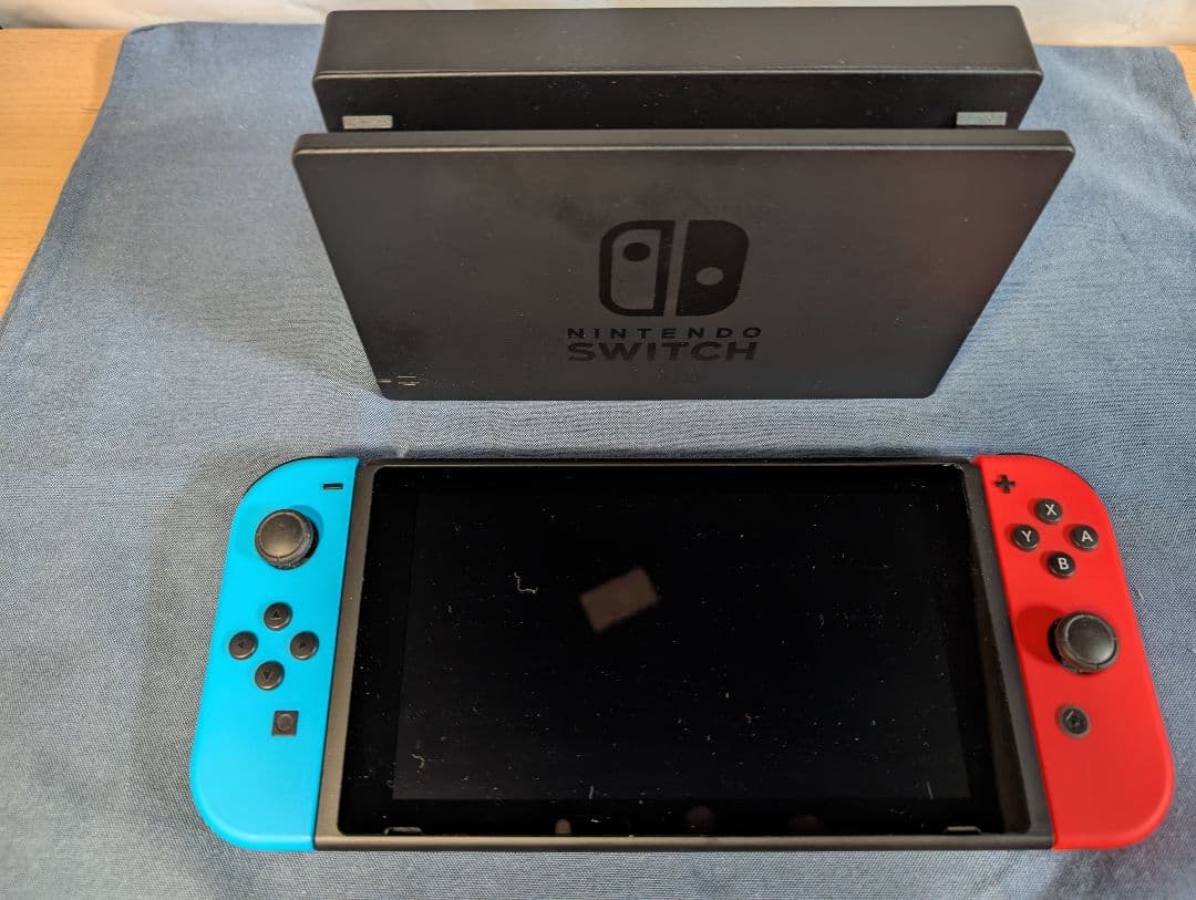 ニンテンドースイッチ Joy-Con(L) ネオンブルー/(R) ネオンレッド