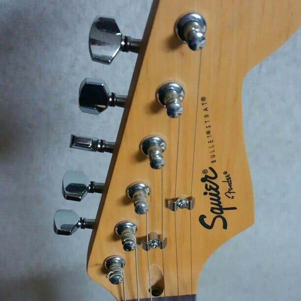 値下げ！Squierギター+アンプ等５点セット