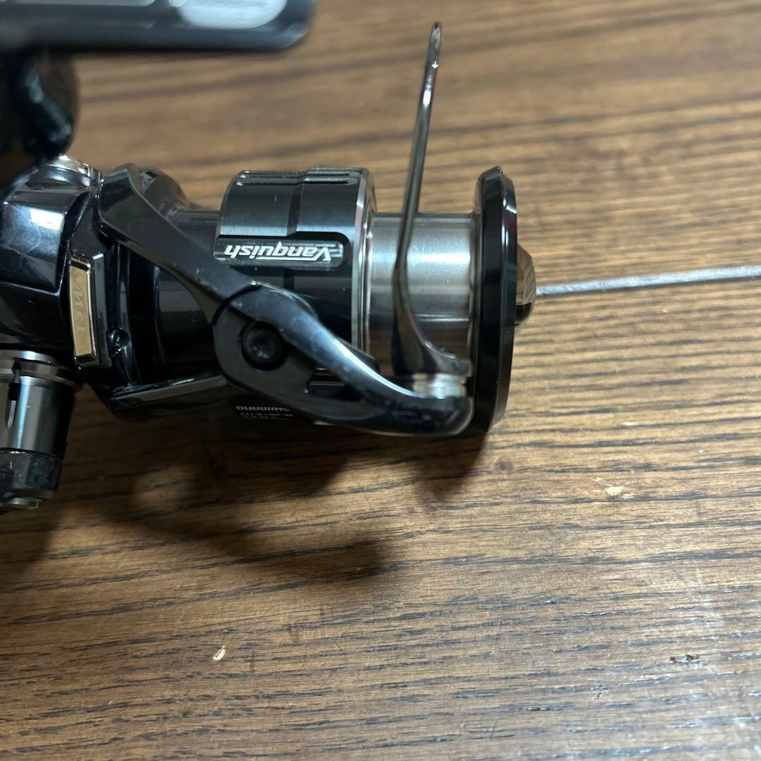 SHIMANO Vanquish C3000XG-Bスピニングリール