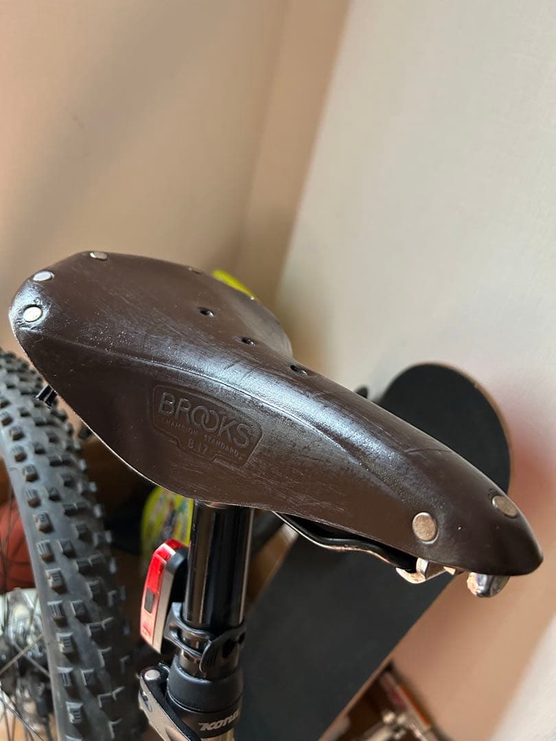 BROOKS B17 ブラウンサドル