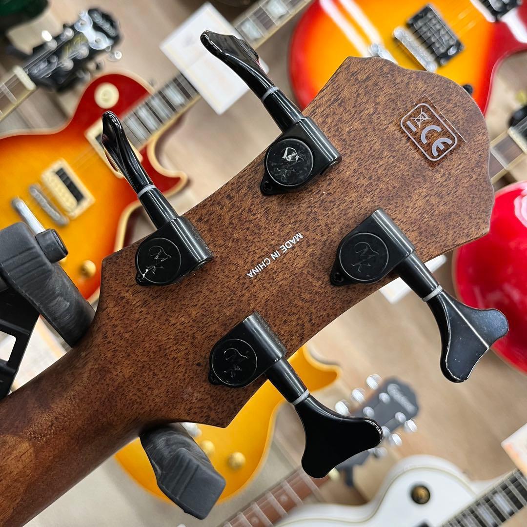 【10922】 Michael Kelly Act Ele Bass