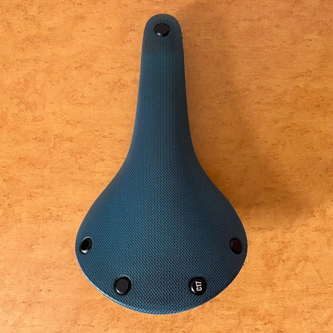 ブルックス｜C17 カンビウム｜オクタンブルー｜サドル