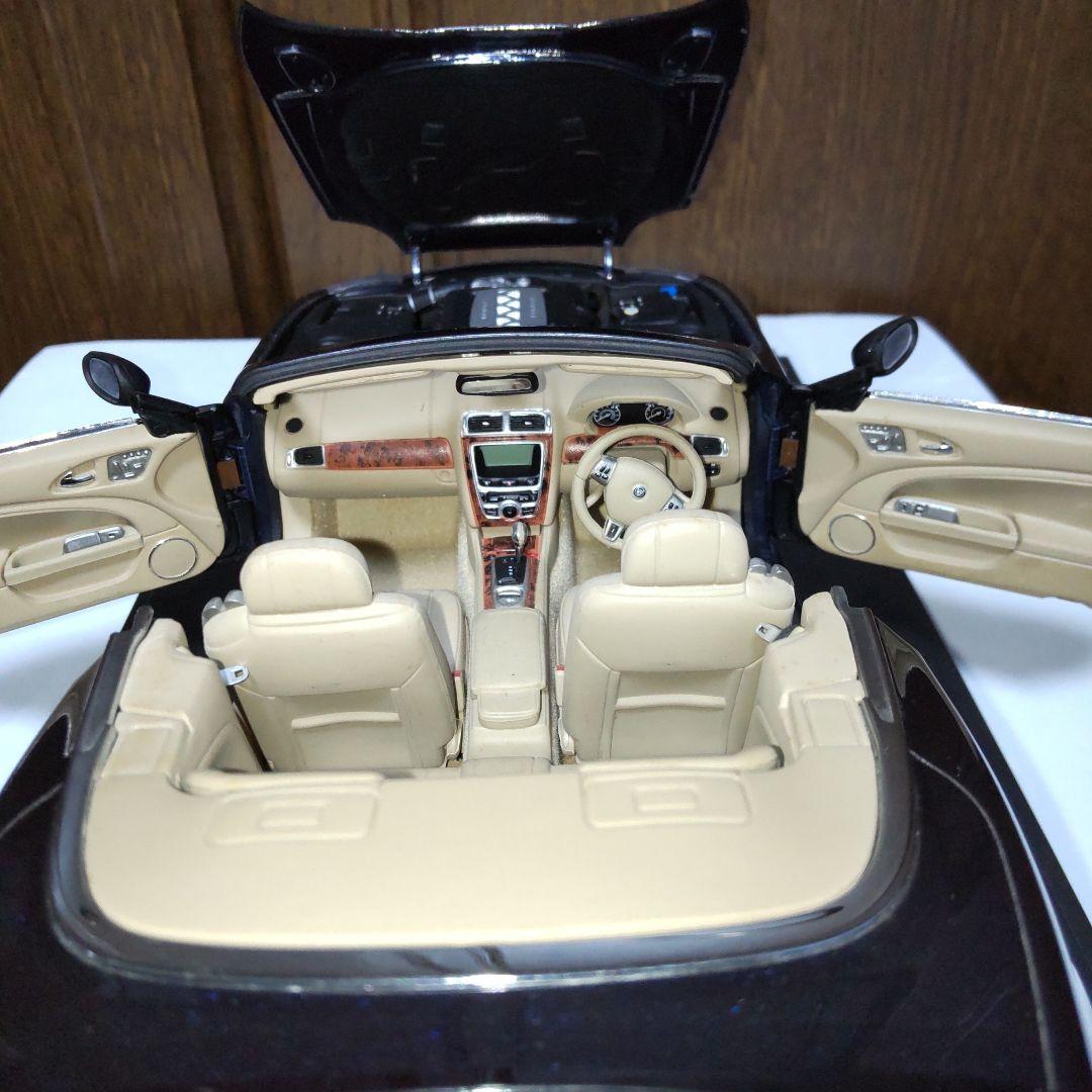 ジャガー XK コンバーチブル 2006 1/18 オートアート