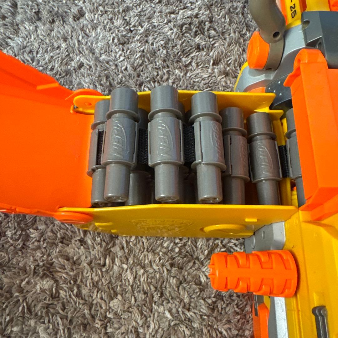 NERF VULCAN EBF-25 電動トイガン（予備マガジン付き）