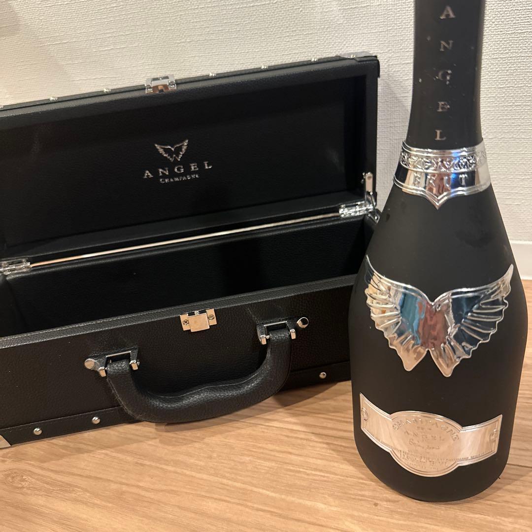ANGEL Champagne マットブラックボトル 専用ケース付き