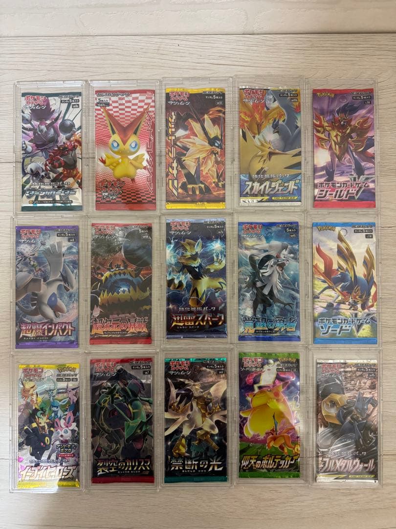 パ*集様 ポケモンカードパックセット！全部で82種類！絶版パックあり！夜中0時ま