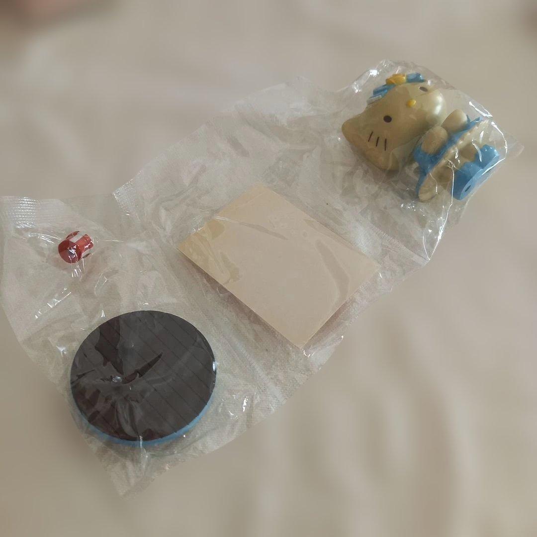 ハローキティ アクセサリートレイ　キャラクターコレクション 8個セット