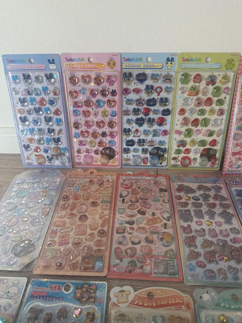 【正規品、未開封】たまごっち全種、サンリオ2弾ボンボンドロップ、うるちゅるセット