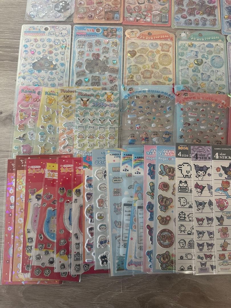 【正規品、未開封】たまごっち全種、サンリオ2弾ボンボンドロップ、うるちゅるセット