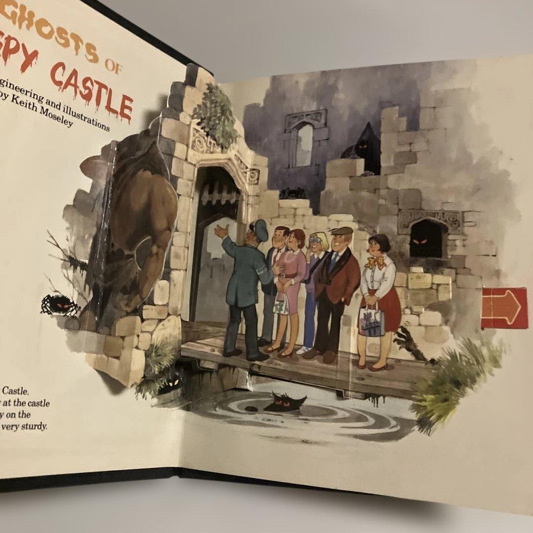 仕掛け絵本　THE GHOSTS OF CREEPY CASTLE　洋書