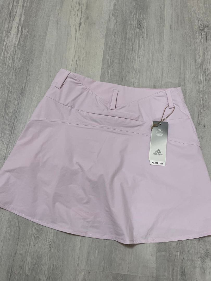 新品　Lサイズ　アディダス ゴルフ ピンク　ストレッチ バックフレア スカート