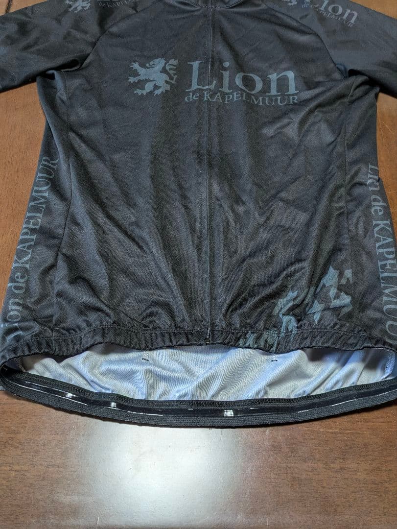 美品 KAPELMUUR 半袖ジャージ＆ビブショーツ Ｌサイズ