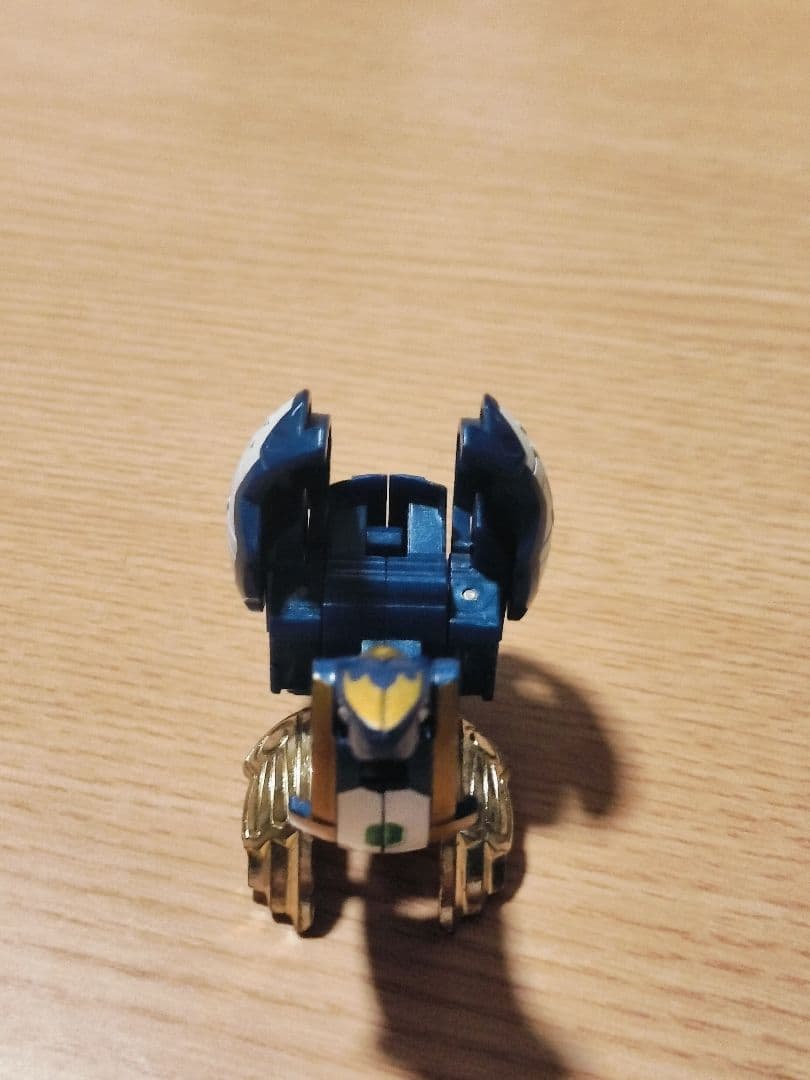 爆丸アーマーズ　Hカイオウ