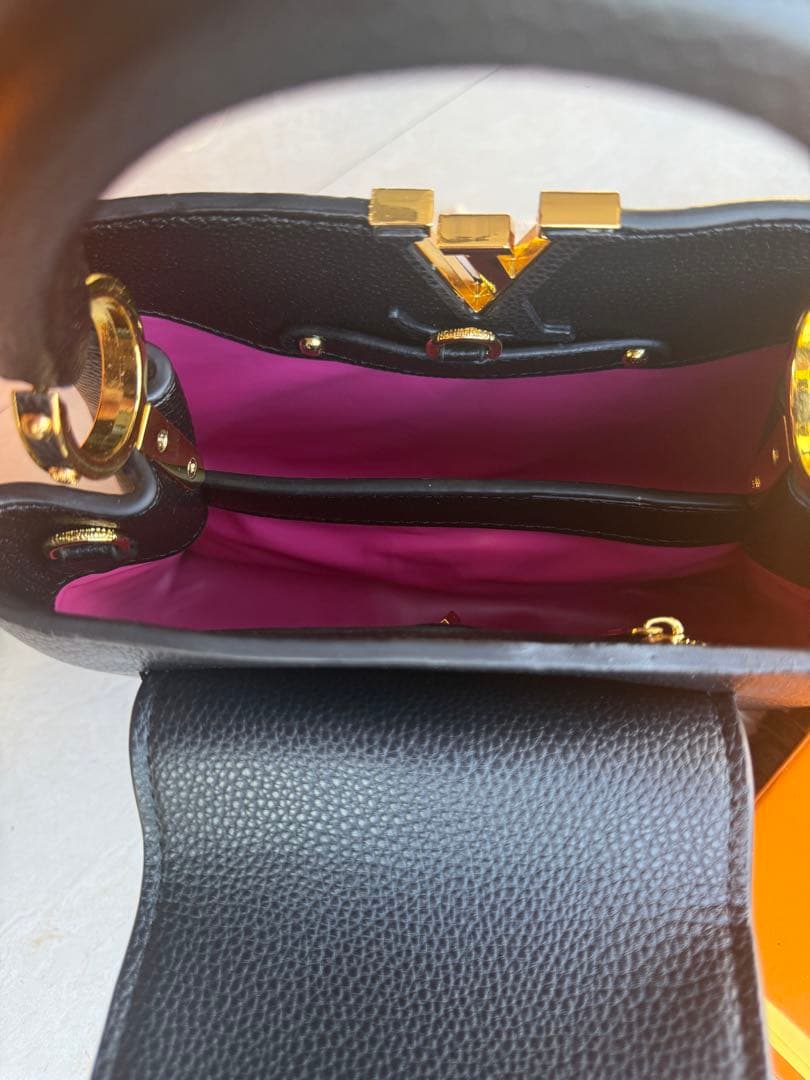 ☆週末限定価格☆ ブラックショルダーバッグ