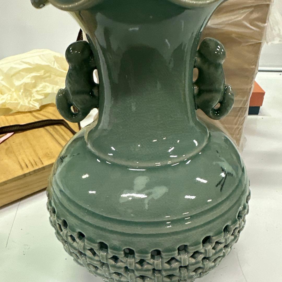 古特選骨董★高麗青磁　月岳在銘直径21.4ｃｍ高さ25ｃｍ耳付透かし彫刻■