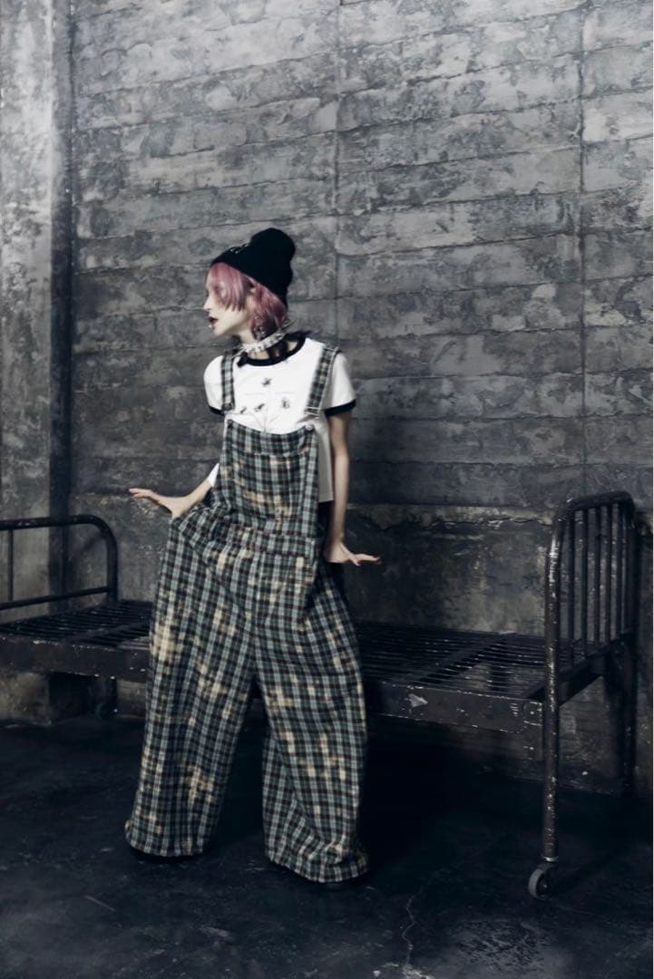 LiSA ROY フラワープリントミニTシャツ