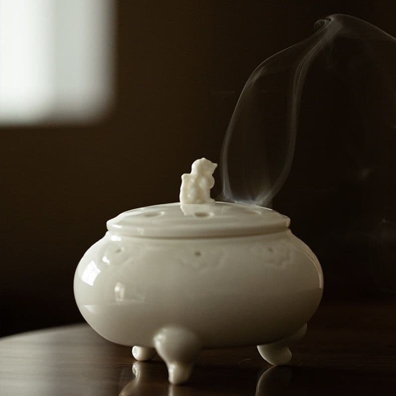 茶道具 香道具 醒獅 白磁三足香炉 工芸品 美術品 置物