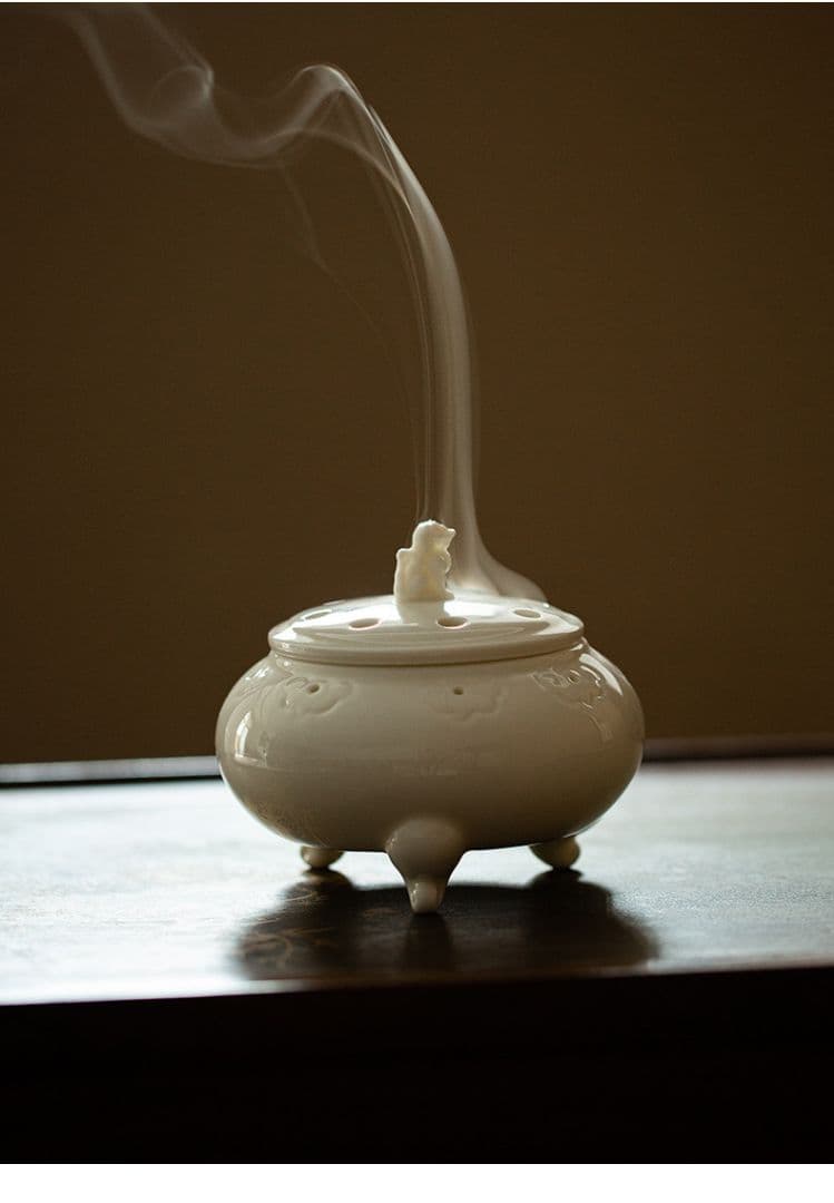 茶道具 香道具 醒獅 白磁三足香炉 工芸品 美術品 置物
