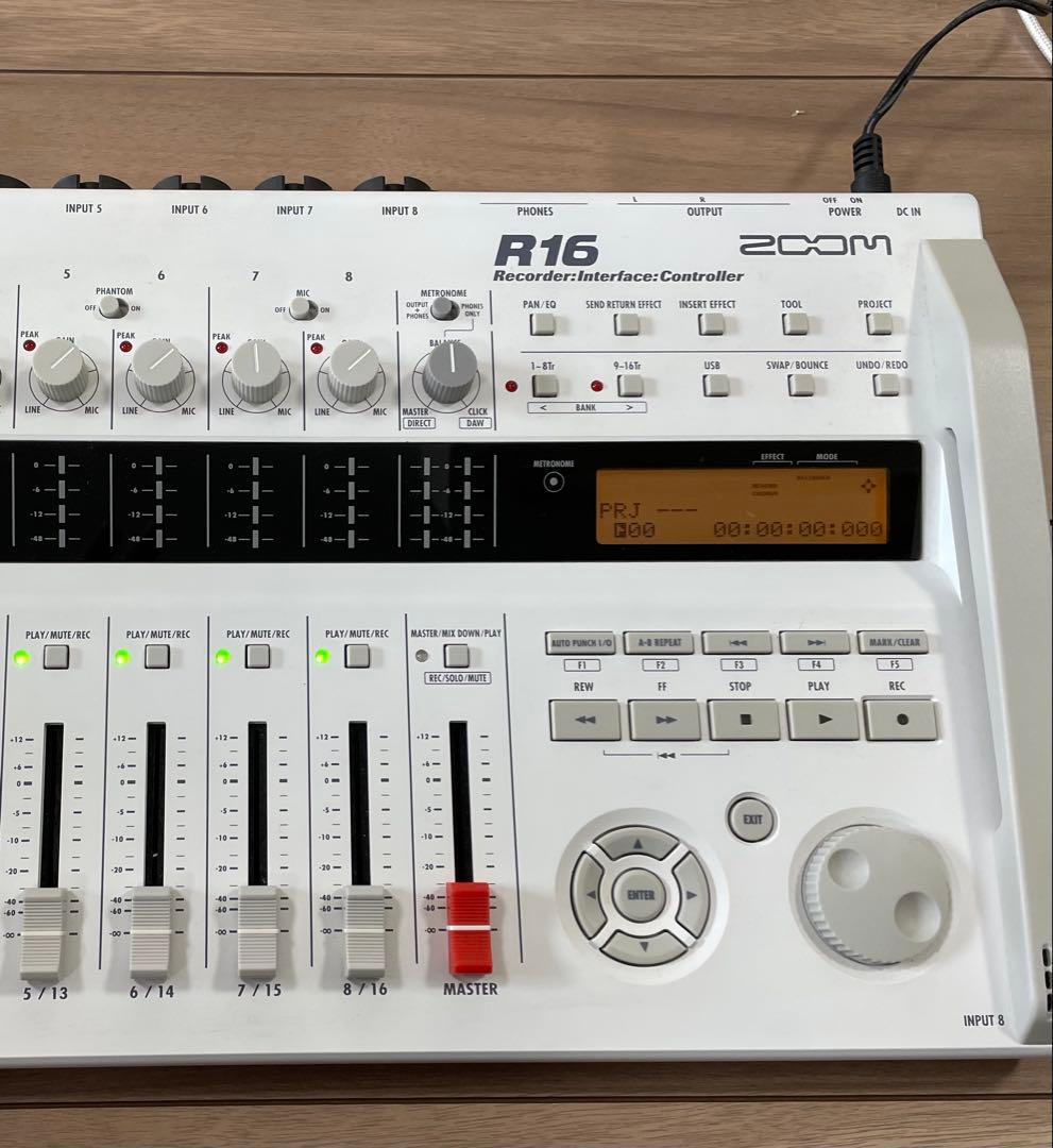 ZOOM R16 マルチトラックレコーダー