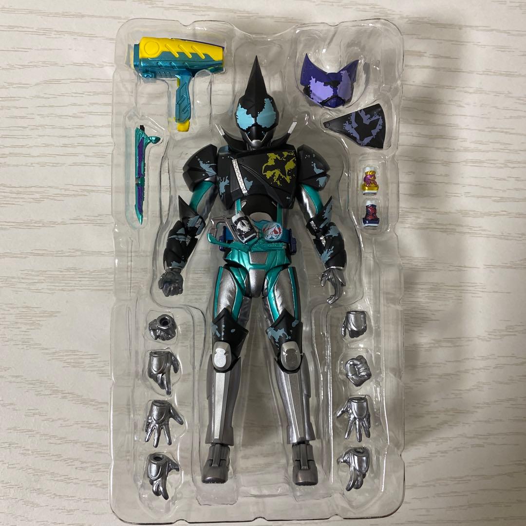 S.H.Figuarts 仮面ライダーリバイ バイス ライブ エビル ジャンヌ